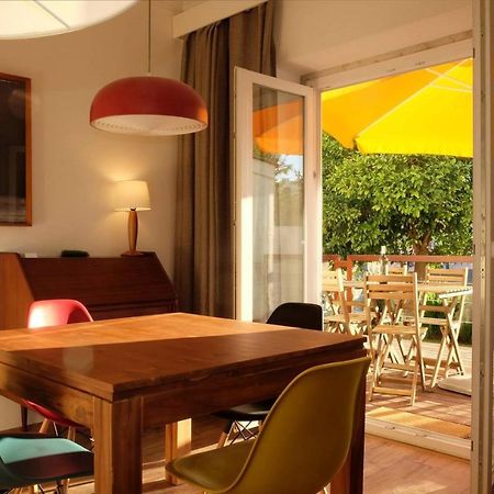 Central 2 Bedroom Apt W/Garden And Pantheon Views リスボン エクステリア 写真