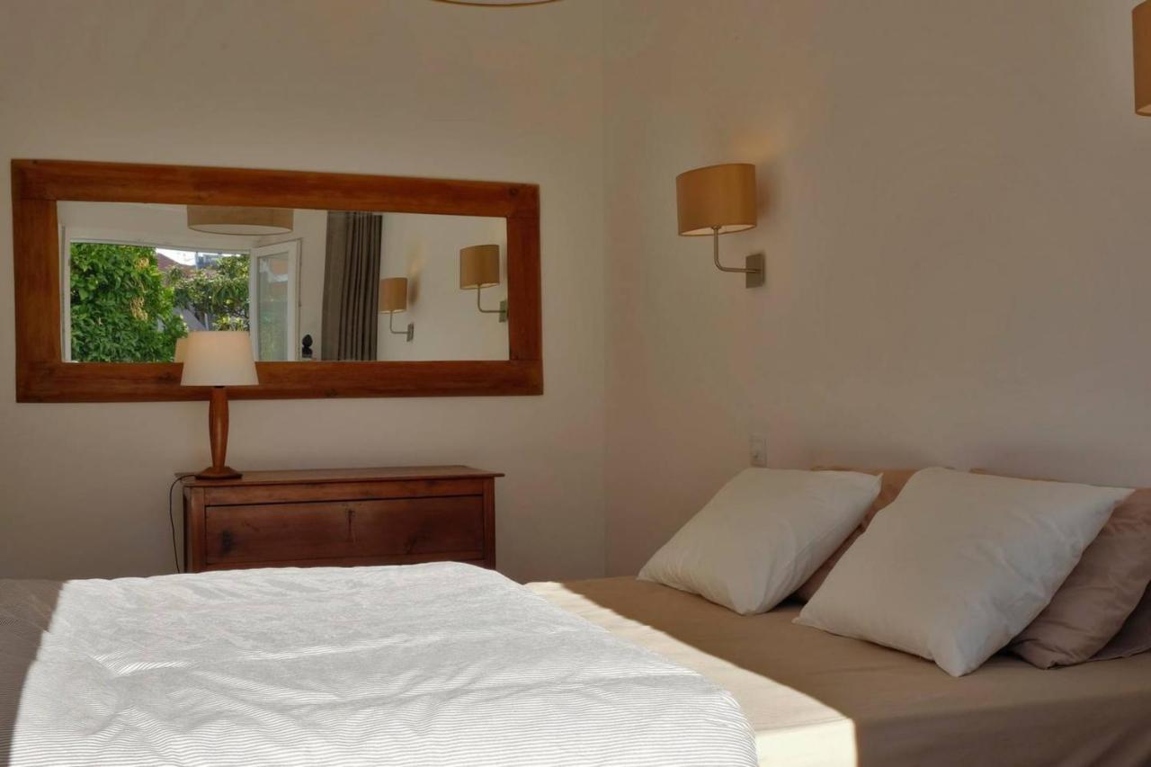 Central 2 Bedroom Apt W/Garden And Pantheon Views リスボン エクステリア 写真